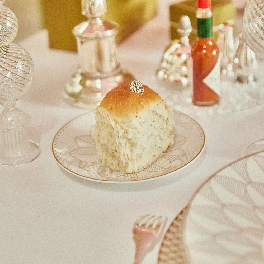 Porcelain Bread Plate Gold Finish Malmaison Impériale